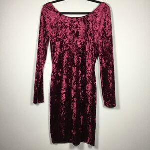Stretchy burgundy velvet form fitting dress scoop neck long sleeve witchy size L